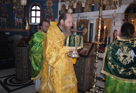 Руски владика оглави св. Литургия в Църногорския манастир