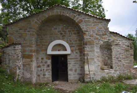 Манастирът „Свети 40 мъченици” в село Лева река